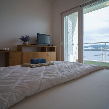 Apartment “Bel Ponte” Komarna Buitenkant foto