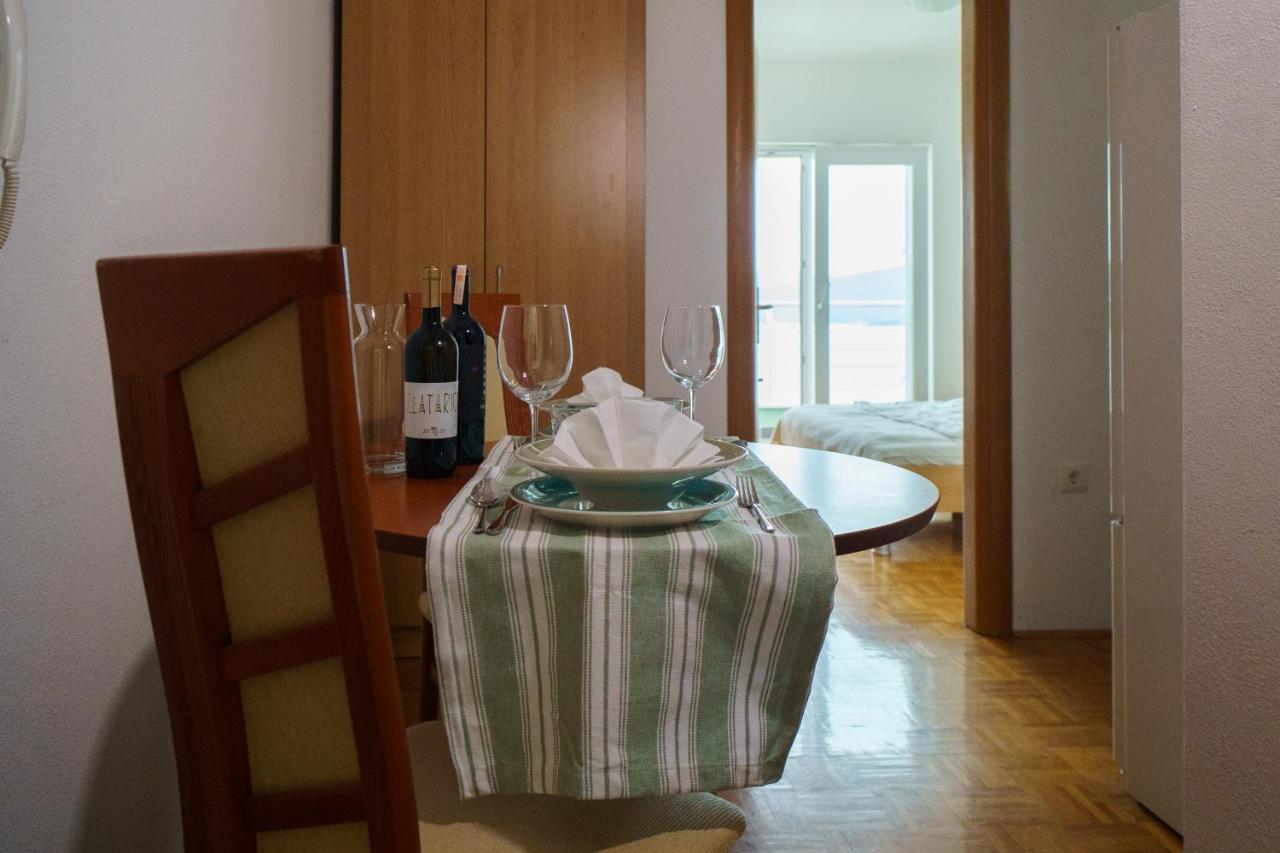 Apartment “Bel Ponte” Komarna Buitenkant foto