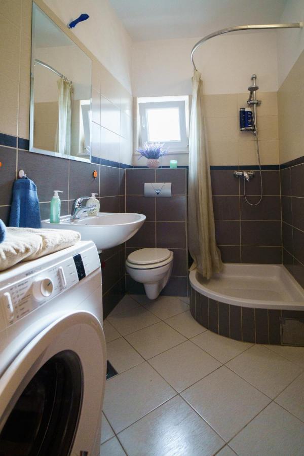 Apartment “Bel Ponte” Komarna Buitenkant foto