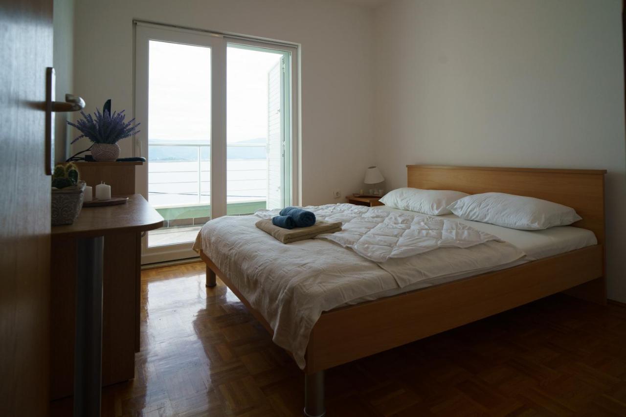 Apartment “Bel Ponte” Komarna Buitenkant foto